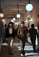 《掩护》陆毅造型帅气